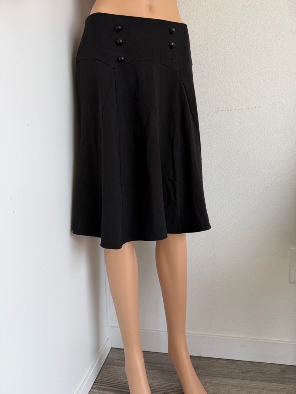Vintage Apostrophe Black Midi A-Line Skirt with Front Buttons